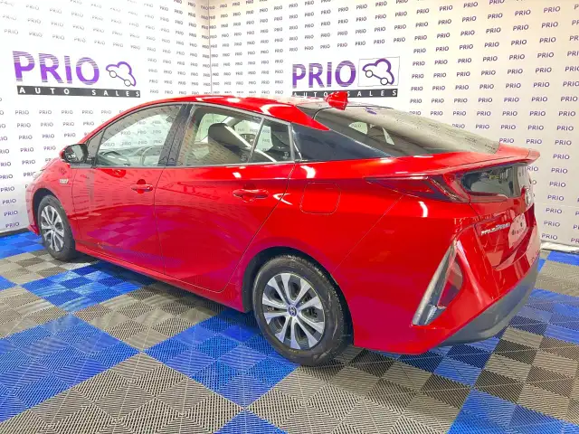 2020 Toyota Prius Prime - Photo 3