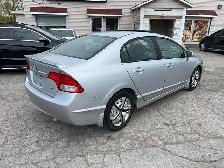 2011 Honda Civic SE Rebuilt title - Photo 4