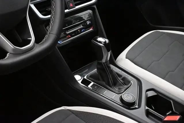 2025 Volkswagen Taos COMFORTLINE HEATED SEATS | APPLE CARPLAY | - Photo 9