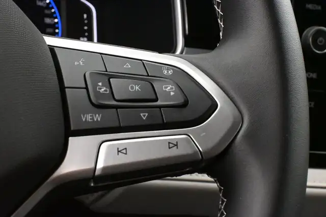 2025 Volkswagen Taos COMFORTLINE HEATED SEATS | APPLE CARPLAY | - Photo 18