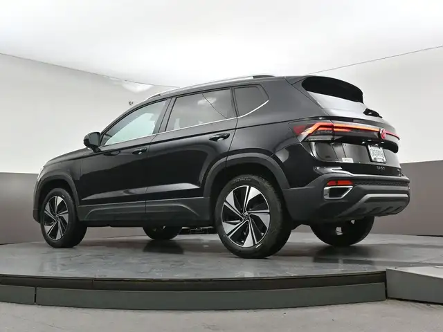 2025 Volkswagen Taos COMFORTLINE HEATED SEATS | APPLE CARPLAY | - Photo 45