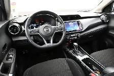 2025 Nissan Kicks SV HEATED SEATS, HEATED STEERING, LOW MILEAGE! - Photo 17