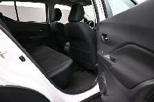 2025 Nissan Kicks SV HEATED SEATS, HEATED STEERING, LOW MILEAGE! - Photo 22