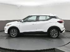2025 Nissan Kicks SV HEATED SEATS, HEATED STEERING, LOW MILEAGE! - Photo 28