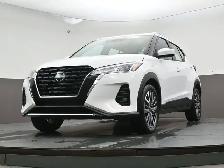 2025 Nissan Kicks SV HEATED SEATS, HEATED STEERING, LOW MILEAGE! - Photo 36