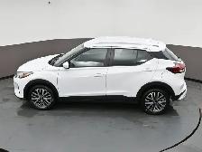 2025 Nissan Kicks SV HEATED SEATS, HEATED STEERING, LOW MILEAGE! - Photo 44