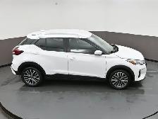 2025 Nissan Kicks SV HEATED SEATS, HEATED STEERING, LOW MILEAGE! - Photo 48