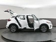 2025 Nissan Kicks SV HEATED SEATS, HEATED STEERING, LOW MILEAGE! - Photo 49