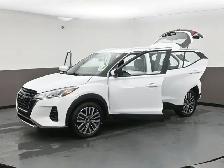 2025 Nissan Kicks SV HEATED SEATS, HEATED STEERING, LOW MILEAGE! - Photo 52