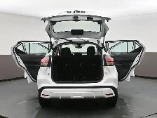 2025 Nissan Kicks SV HEATED SEATS, HEATED STEERING, LOW MILEAGE! - Photo 55