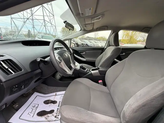 2012 Toyota Prius 5DR HB - Photo 9