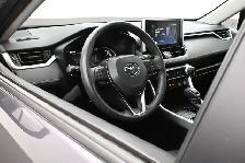 2024 Toyota RAV4 XLE AWD | SUNROOF | LOW MILEAGE - Photo 6