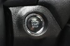 2024 Toyota RAV4 XLE AWD | SUNROOF | LOW MILEAGE - Photo 16