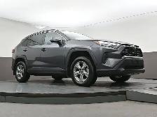 2024 Toyota RAV4 XLE AWD | SUNROOF | LOW MILEAGE - Photo 38