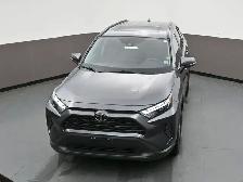 2024 Toyota RAV4 XLE AWD | SUNROOF | LOW MILEAGE - Photo 45