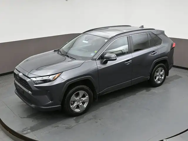 2024 Toyota RAV4 XLE AWD | SUNROOF | LOW MILEAGE - Photo 46