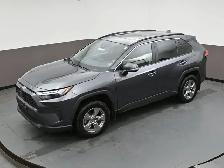 2024 Toyota RAV4 XLE AWD | SUNROOF | LOW MILEAGE - Photo 46