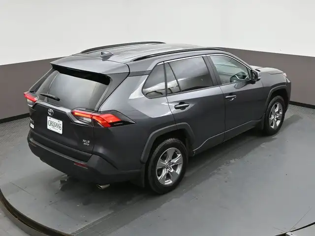 2024 Toyota RAV4 XLE AWD | SUNROOF | LOW MILEAGE - Photo 50