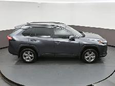 2024 Toyota RAV4 XLE AWD | SUNROOF | LOW MILEAGE - Photo 51
