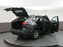 2024 Toyota RAV4 XLE AWD | SUNROOF | LOW MILEAGE - Photo 59