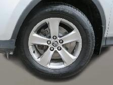 2015 Toyota RAV4 AWD 4dr XLE - Photo 3