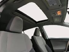 2015 Toyota RAV4 AWD 4dr XLE - Photo 11