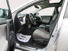 2015 Toyota RAV4 AWD 4dr XLE - Photo 14