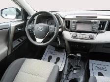 2015 Toyota RAV4 AWD 4dr XLE - Photo 16