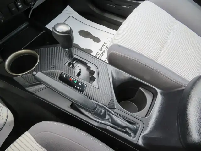 2015 Toyota RAV4 AWD 4dr XLE - Photo 23