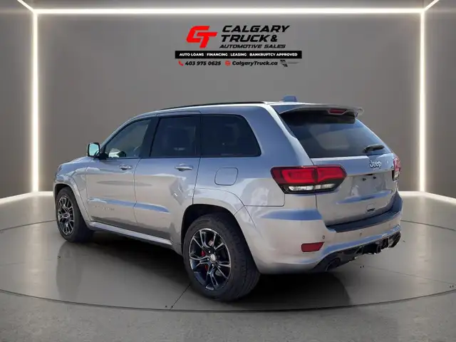 2016 Jeep Grand Cherokee 4WD 4dr SRT - Photo 5