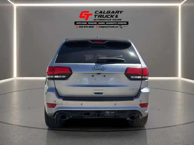 2016 Jeep Grand Cherokee 4WD 4dr SRT - Photo 6