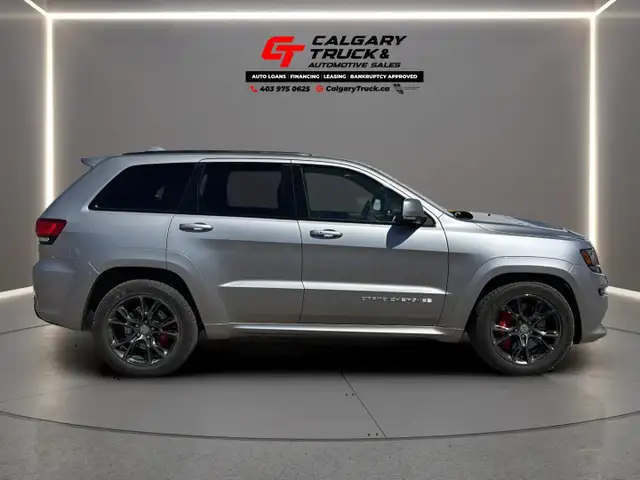 2016 Jeep Grand Cherokee 4WD 4dr SRT - Photo 8