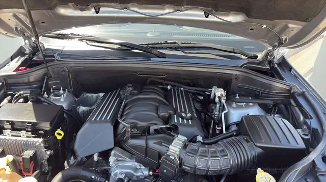 2016 Jeep Grand Cherokee 4WD 4dr SRT - Photo 10