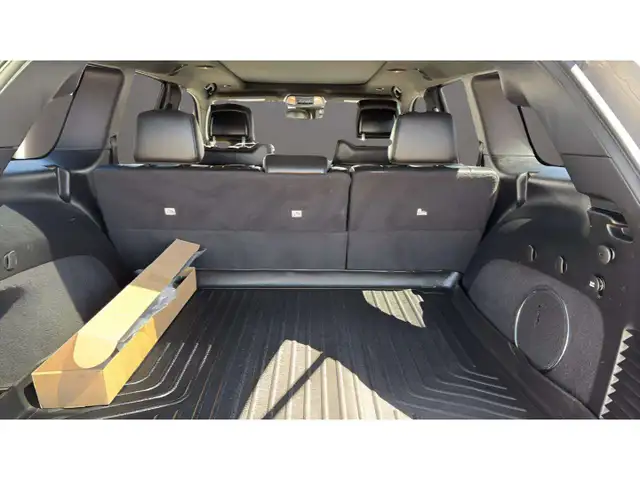 2016 Jeep Grand Cherokee 4WD 4dr SRT - Photo 20