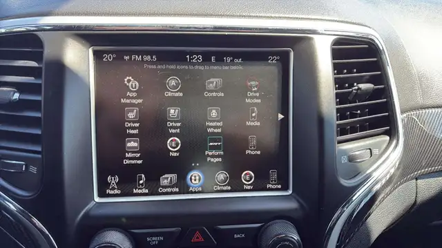 2016 Jeep Grand Cherokee 4WD 4dr SRT - Photo 23