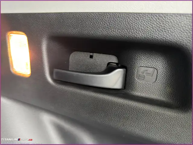 2020 Honda CR-V LX-One Owner-Accident Free-Remote Start-Heated S - Photo 22