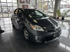 2015 Toyota Prius - Photo 2