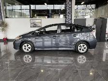 2015 Toyota Prius - Photo 3