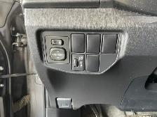 2015 Toyota Prius - Photo 18