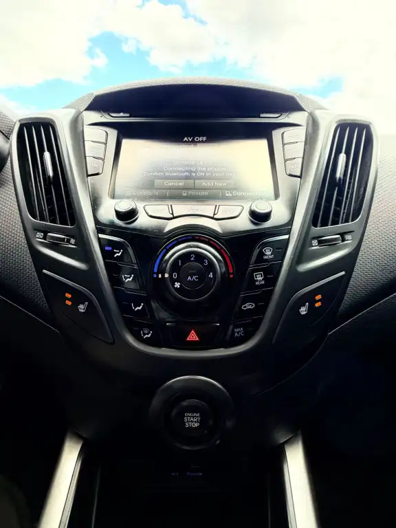 2013 Hyundai Veloster 3dr Coupe Automatic Turbo - Photo 17