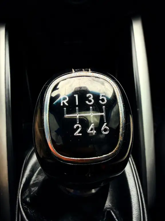 2013 Hyundai Veloster 3dr Coupe Automatic Turbo - Photo 24