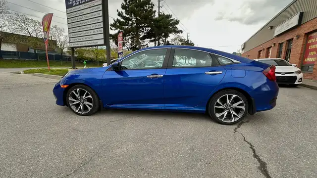 2019 Honda Civic TOURING CVT-NO ACCIDENT-REMOTE START-REVERSE CA - Photo 8