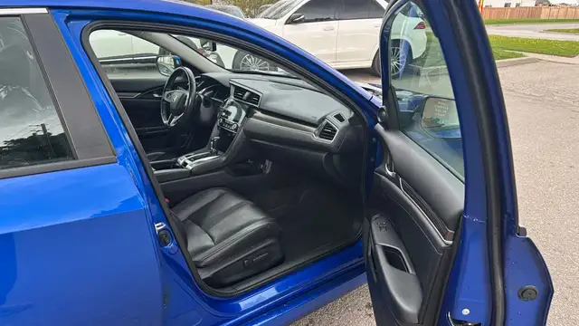 2019 Honda Civic TOURING CVT-NO ACCIDENT-REMOTE START-REVERSE CA - Photo 29