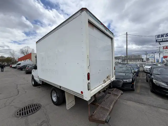 2011 FORD E-Series E 350 SD - Photo 5