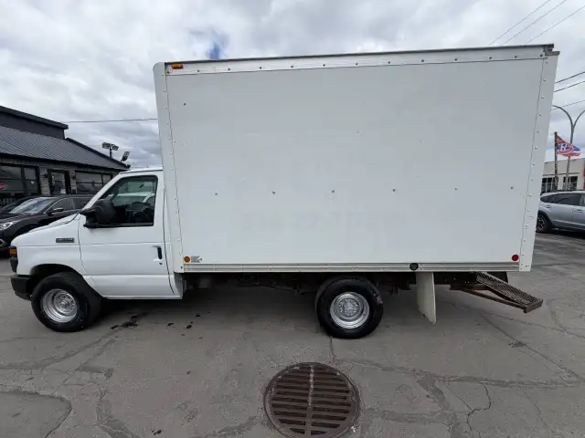 2011 FORD E-Series E 350 SD - Photo 6