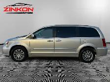 2016 Chrysler Town & Country TOURING-L | SUNROOF | CLEAN CARFAX - Photo 2