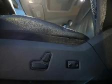 2016 Chrysler Town & Country TOURING-L | SUNROOF | CLEAN CARFAX - Photo 28