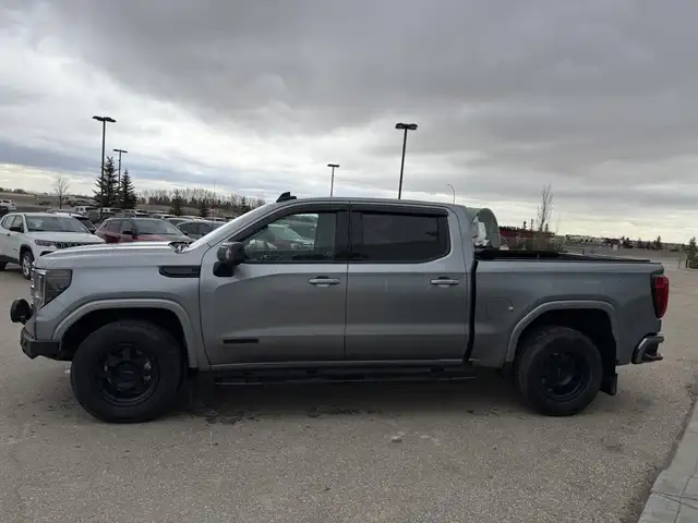2024 GMC Sierra 1500 Elevation Crew Cab 4WD POWER, STYLE & TECHN - Photo 8