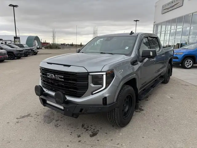 2024 GMC Sierra 1500 Elevation Crew Cab 4WD POWER, STYLE & TECHN - Photo 9