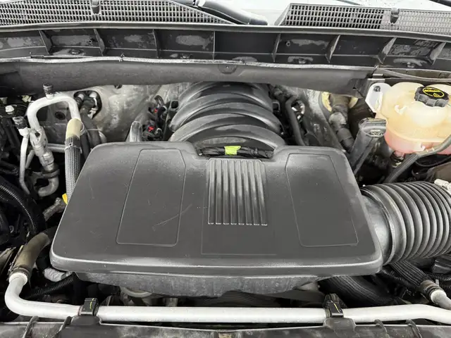 2024 GMC Sierra 1500 Elevation Crew Cab 4WD POWER, STYLE & TECHN - Photo 11